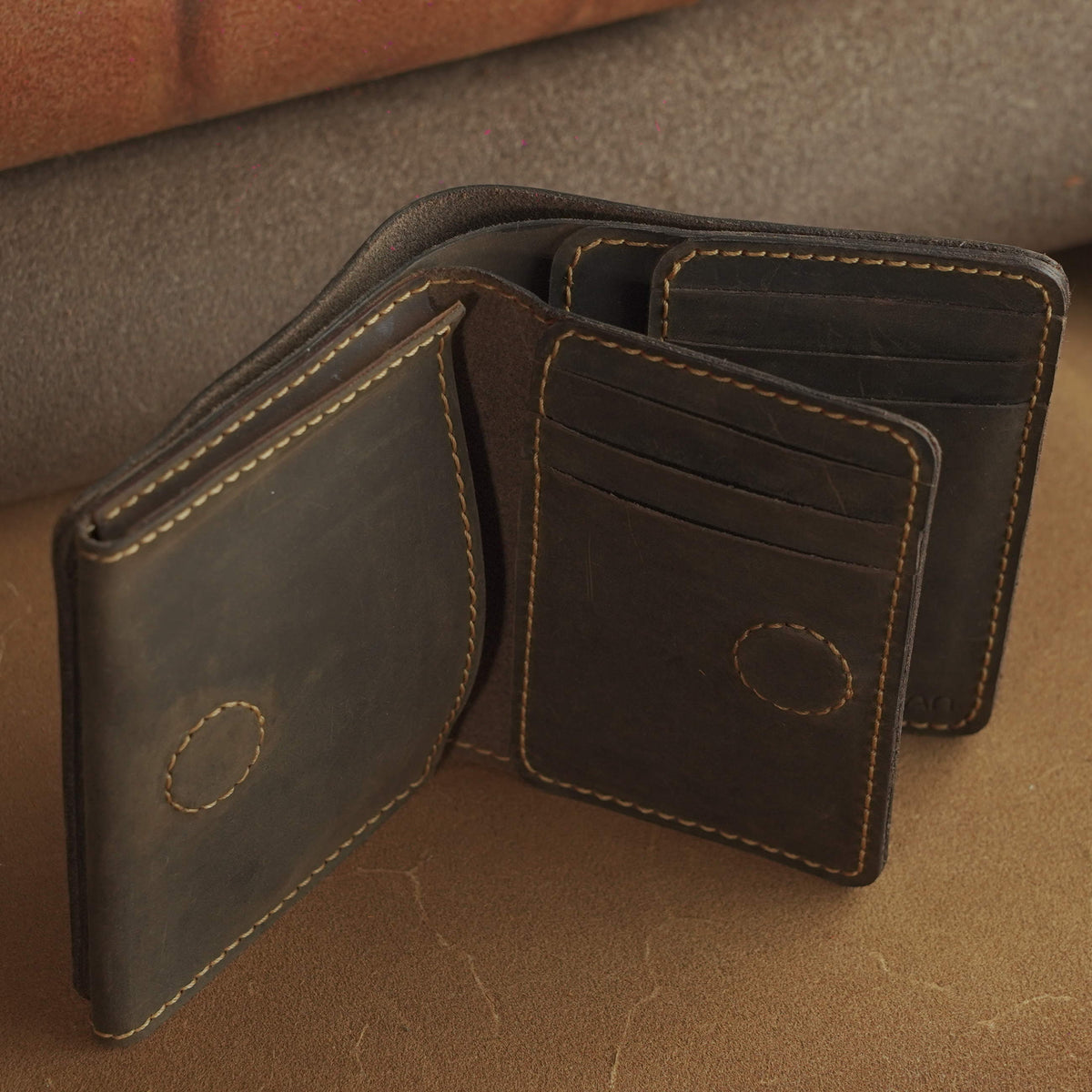 Vertical Waxed Cowhide Wallet