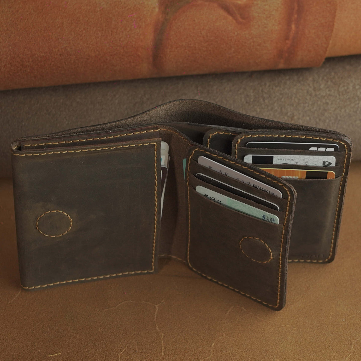 Vertical Waxed Cowhide Wallet