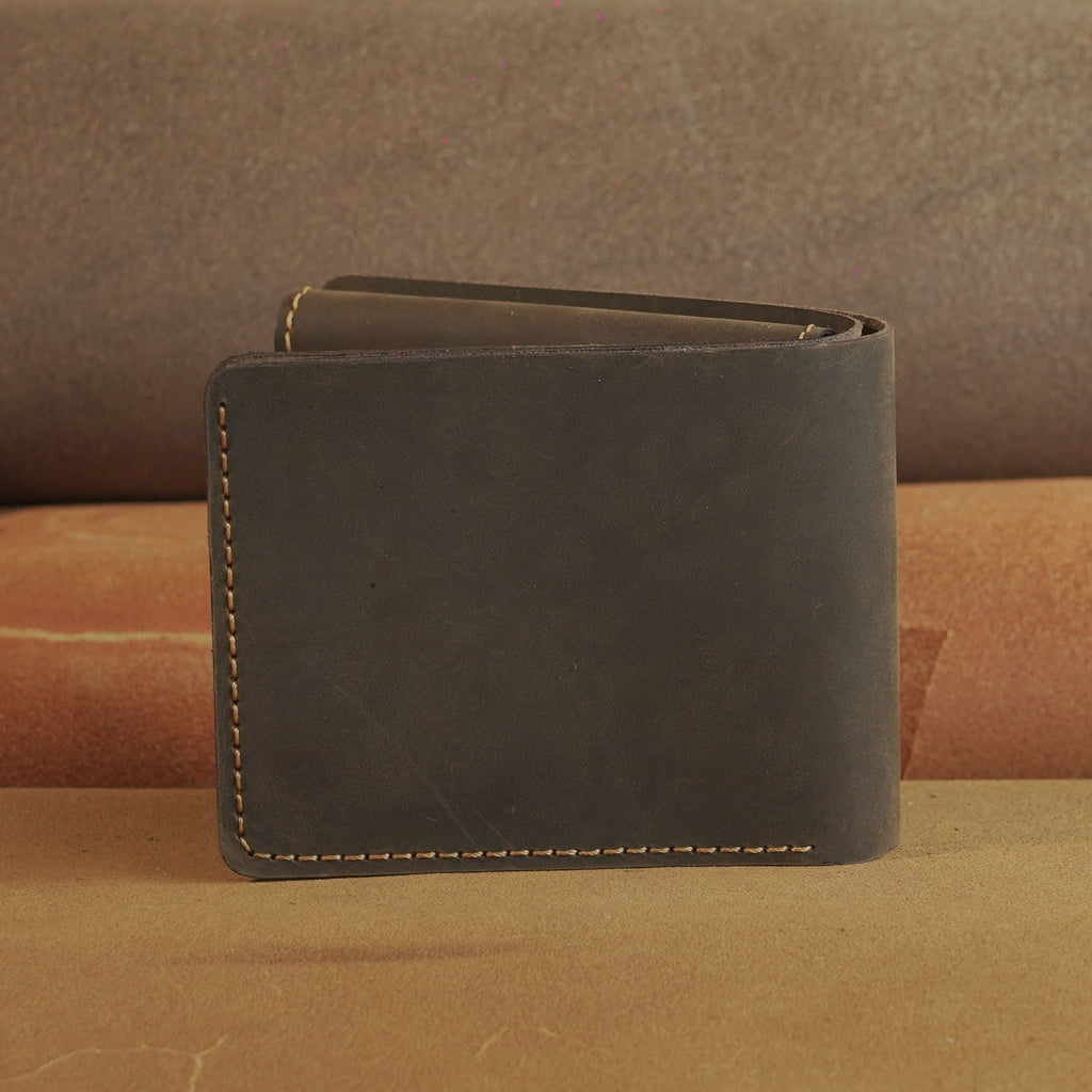 Leather Bifold Wallet with Magnetic Flap Card Pocket