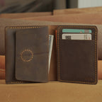 Compact Leather Wallet with Magnetic Card Pocket