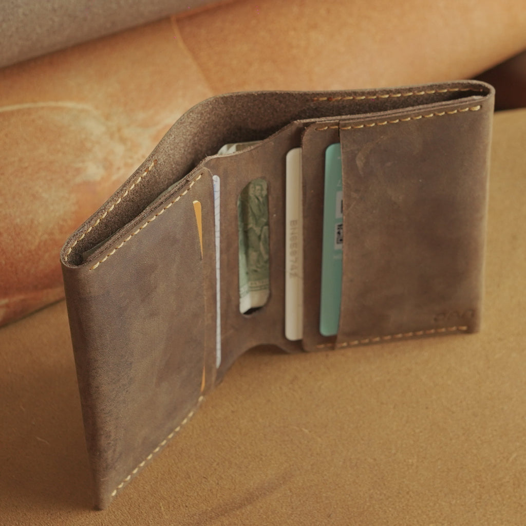 Compact Vertical Waxed Cowhide Wallet