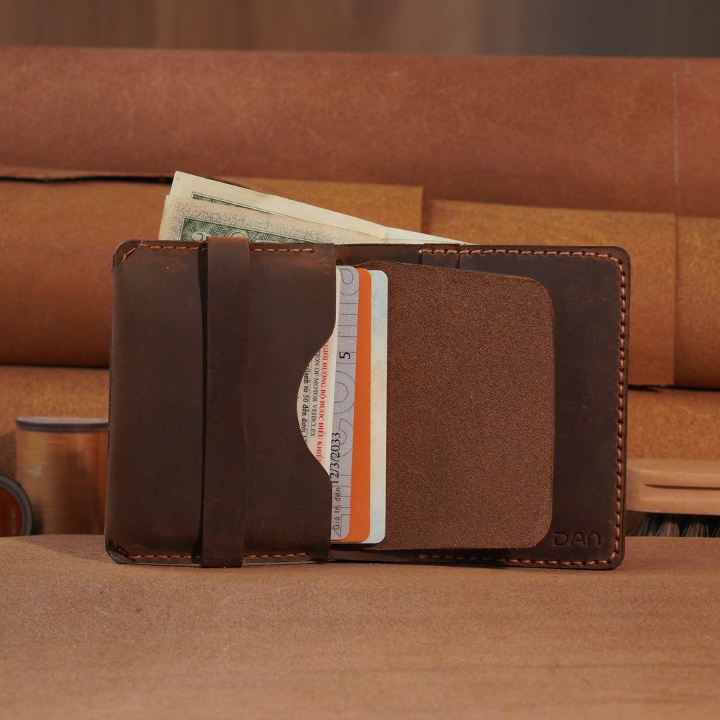 High-Capacity Leather Bifold Wallet with Tuck-Flap Card Pocket