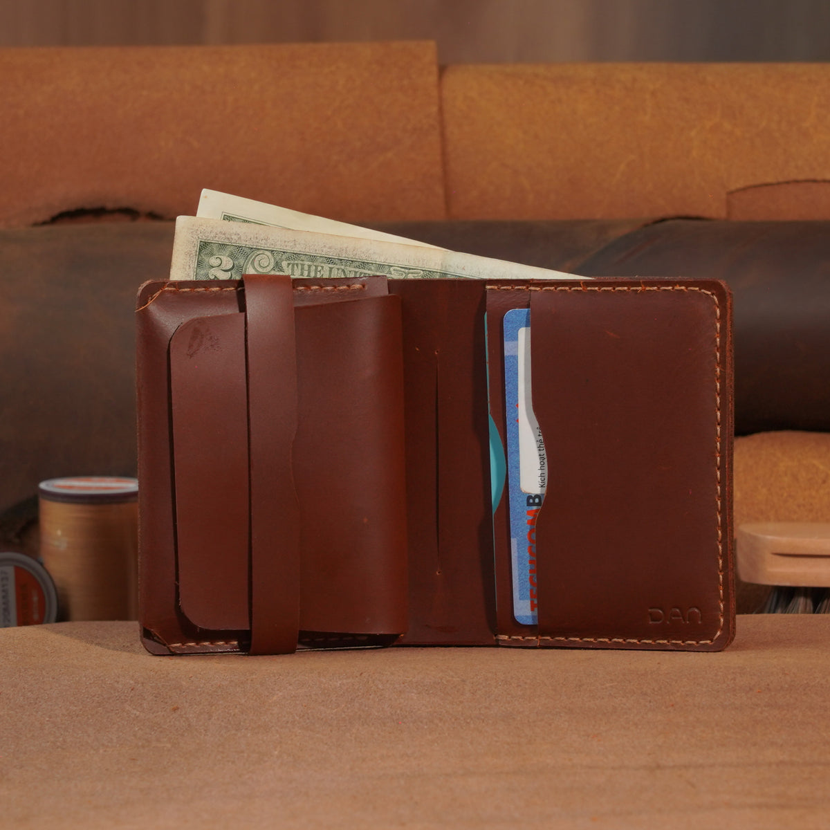 High-Capacity Leather Bifold Wallet with Tuck-Flap Card Pocket