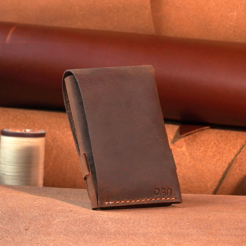 Minimalist Vertical Leather Tuck Wallet with Cash Pocket